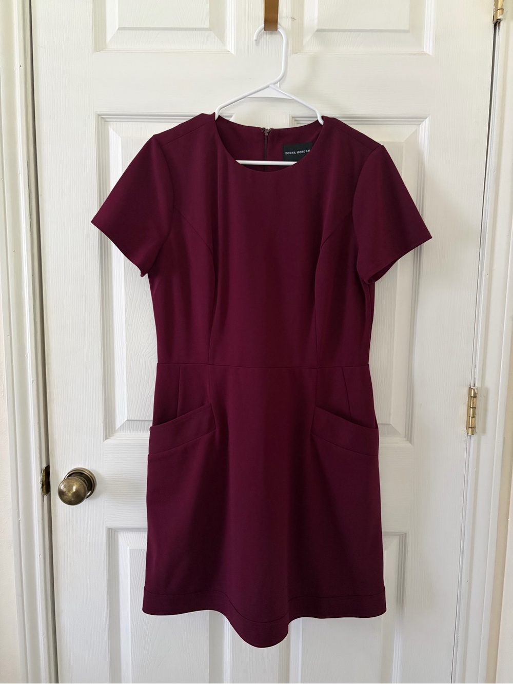 Donna Morgan Short Sleeve Sheath Dress in Wine